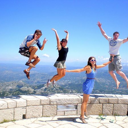 Montenegro Backpackers Home بودفا المظهر الخارجي الصورة