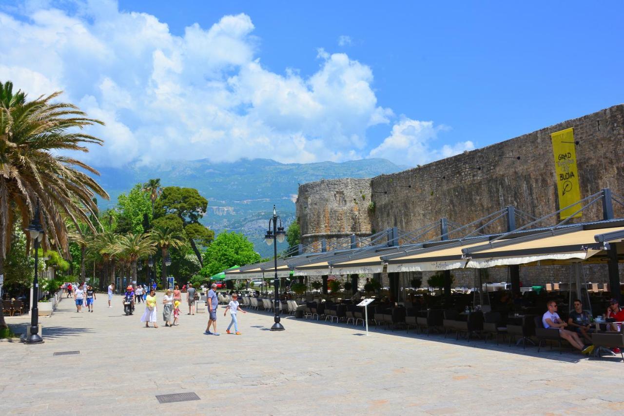 Montenegro Backpackers Home بودفا المظهر الخارجي الصورة