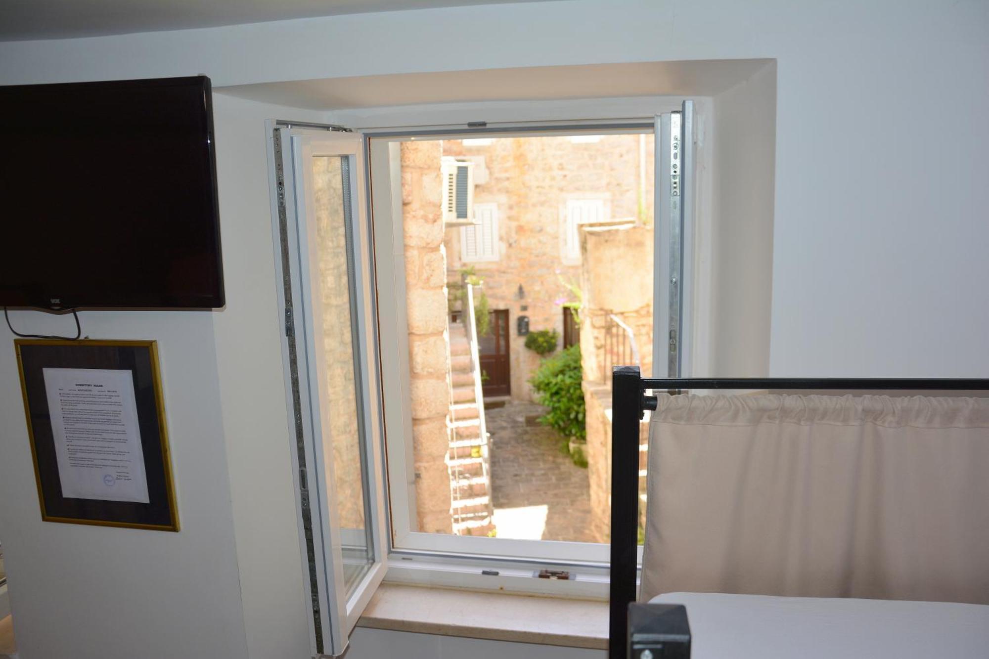 Montenegro Backpackers Home بودفا المظهر الخارجي الصورة