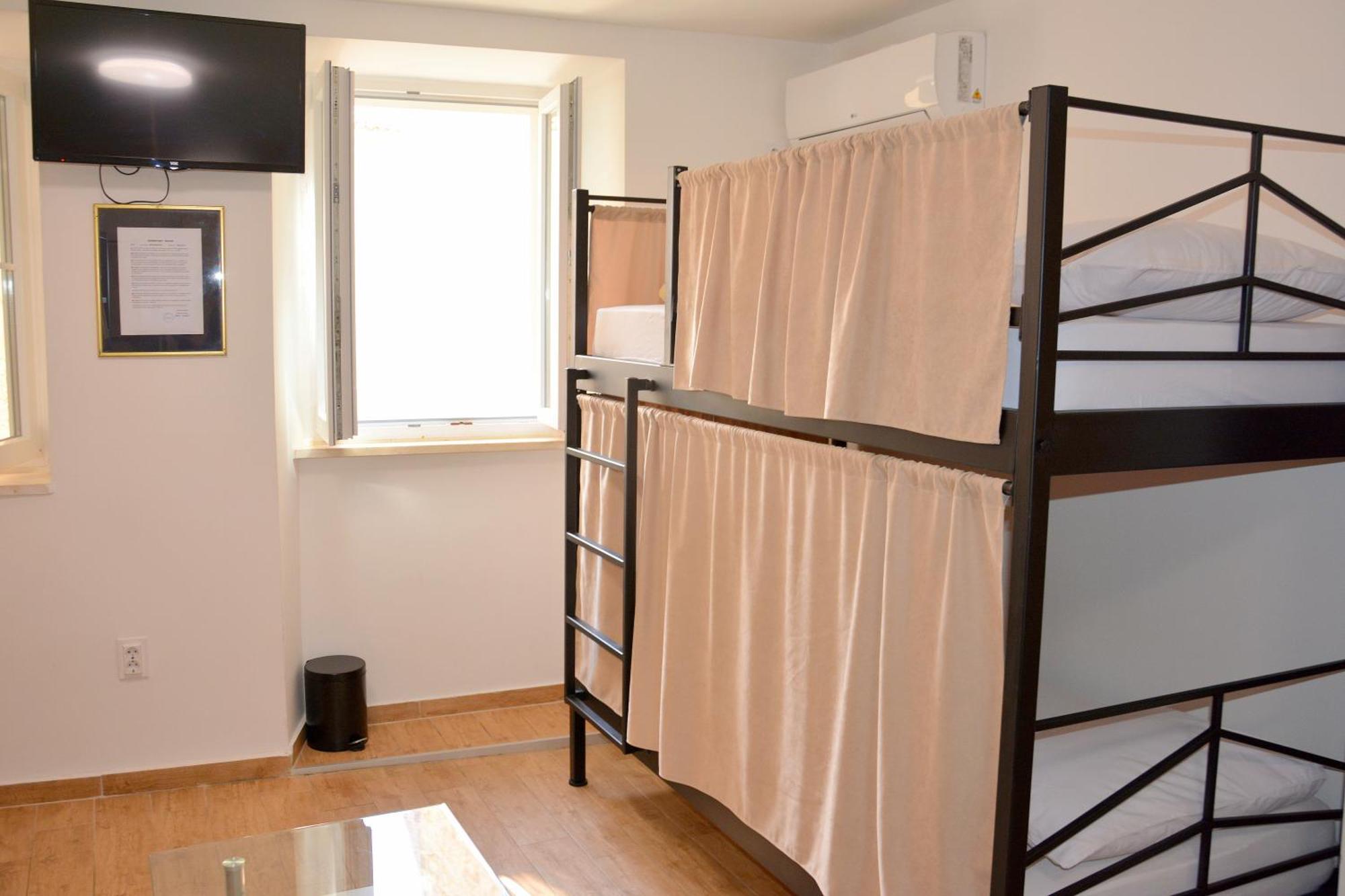 Montenegro Backpackers Home بودفا المظهر الخارجي الصورة