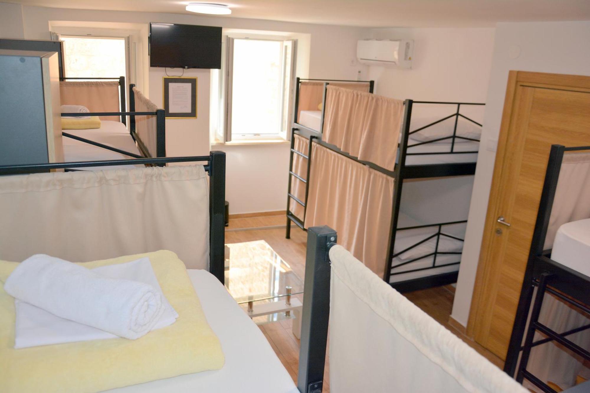Montenegro Backpackers Home بودفا المظهر الخارجي الصورة