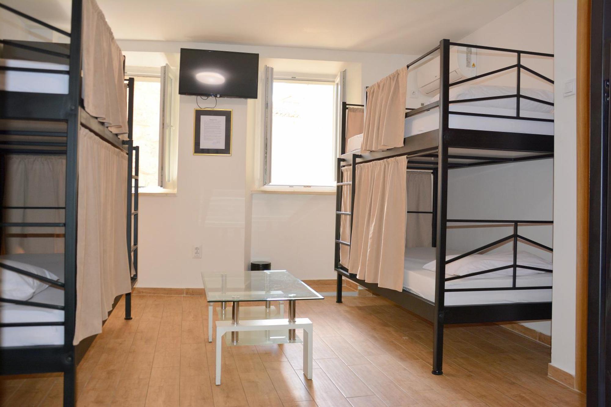Montenegro Backpackers Home بودفا المظهر الخارجي الصورة